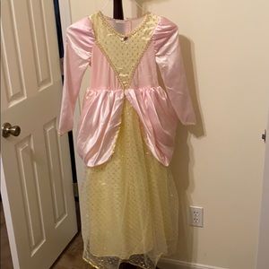 Costume dress